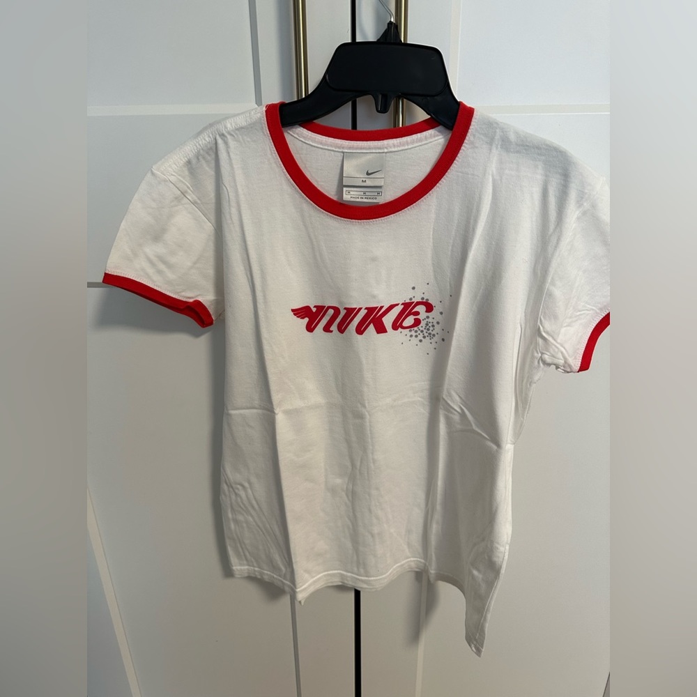 Nike top